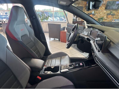 2024 Volkswagen Golf Gti SE