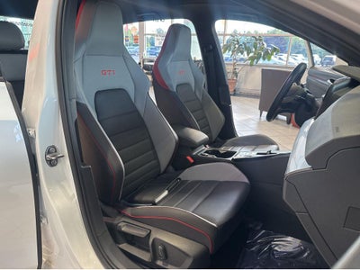 2024 Volkswagen Golf Gti SE