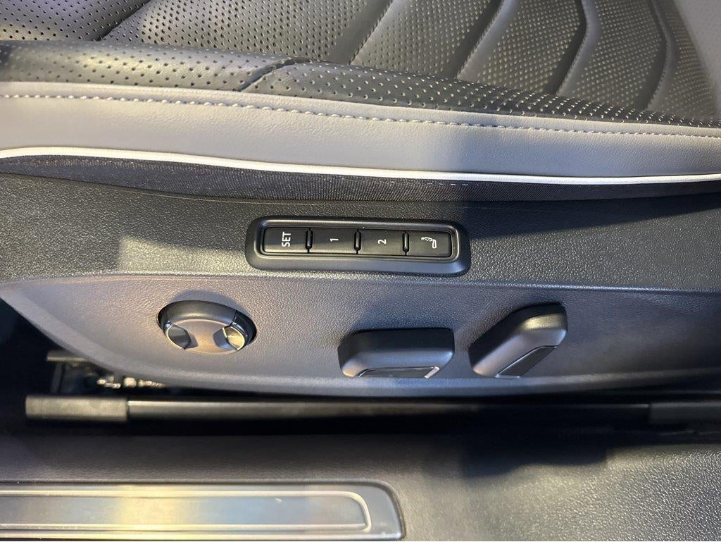2023 Volkswagen ARTEON SEL Base