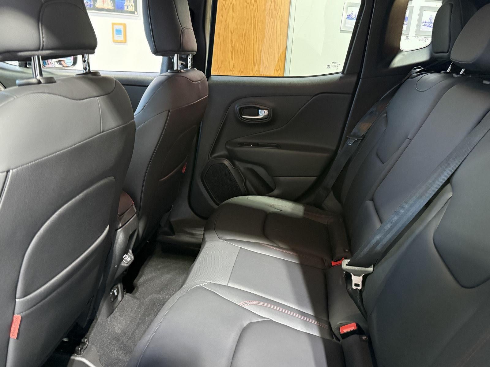 2022 Jeep Renegade Trailhawk