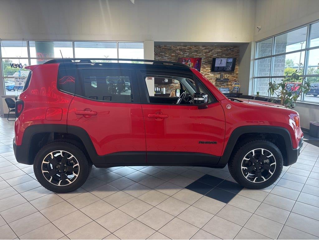 2023 Jeep Renegade Trailhawk