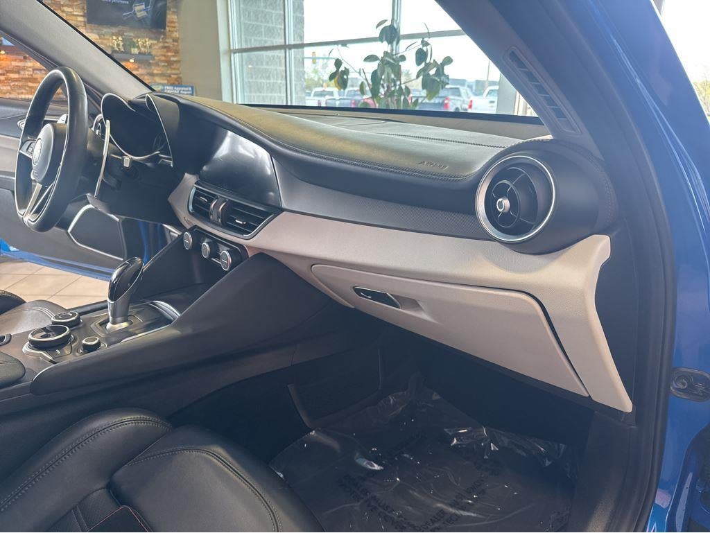 2019 Alfa Romeo Giulia Ti Sport